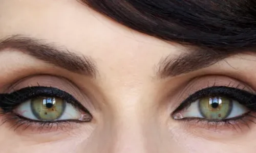 تجربتي مع كحل الاثمد للرموش