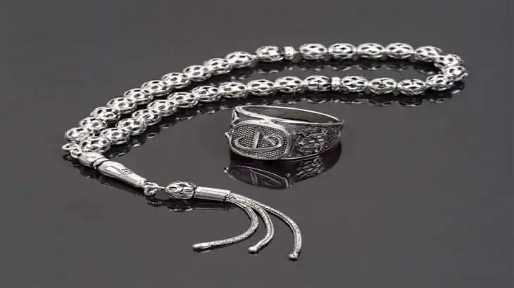 تعرف على تفسير السبحة في المنام لابن سيرين