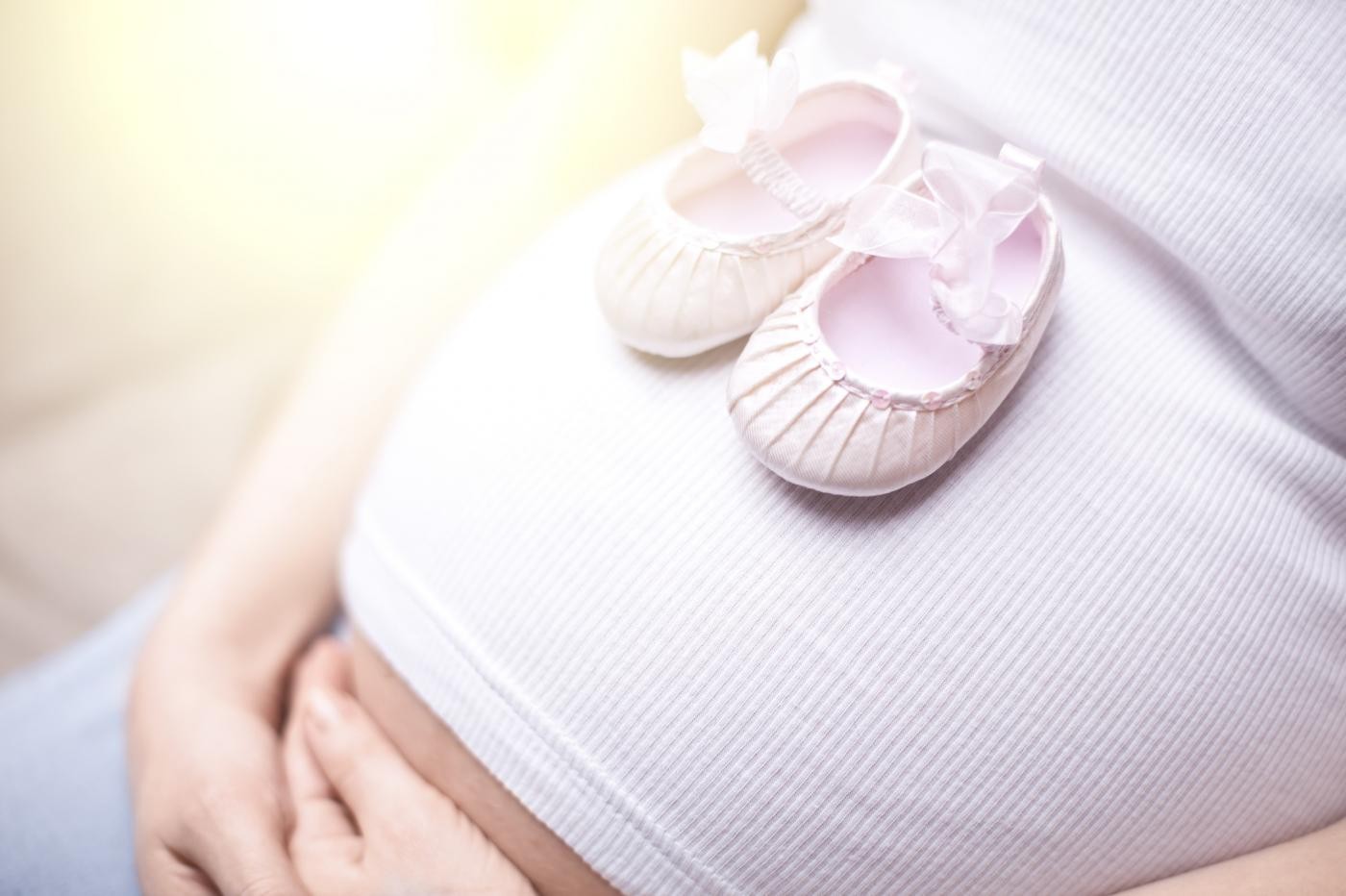 أهم 20 تفسير لحلم البنت للحامل لابن سيرين