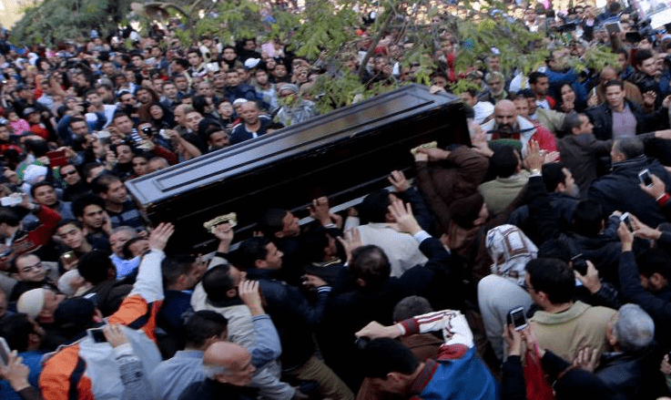 تفسير رؤية الجنازة المجهولة في المنام لابن سيرين