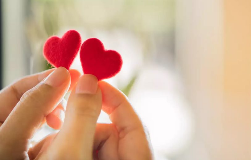 تعرف على تفسير حلم الاعتراف بالحب لكبار العلماء