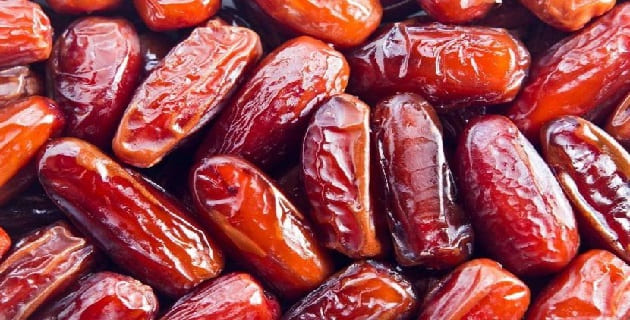 أهم 20 تفسير التمر في المنام للعزباء