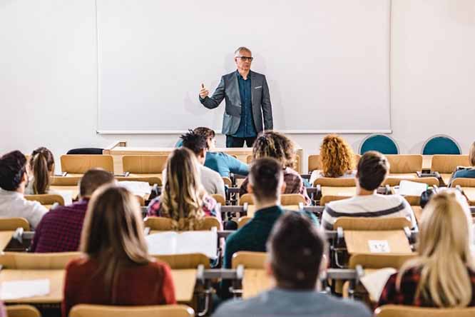 تفسير حلم قبول الجامعة لكبار العلماء