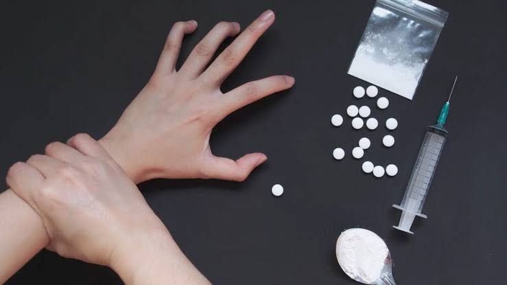 تأويلات ابن سيرين لتفسير حلم حبوب المخدرات للمتزوجة