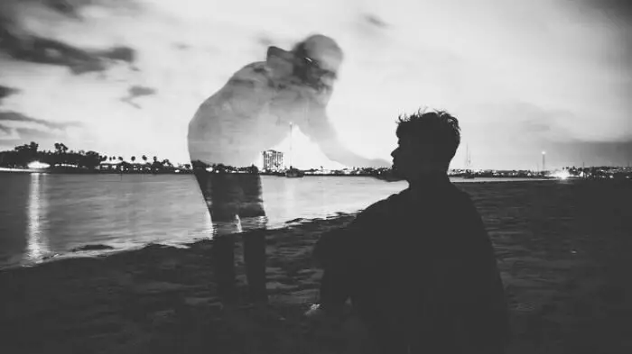 اعرف أكثر عن تفسير حلم الميت حي في المنام لابن سيرين