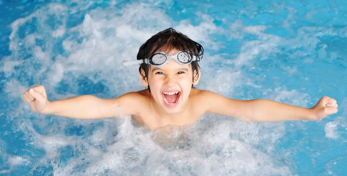 تعرف على تفسير حلم اني اسبح في مسبح في المنام لابن سيرين