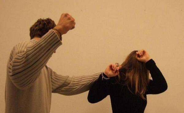 حلمت أني أضرب شخص في المنام لابن سيرين