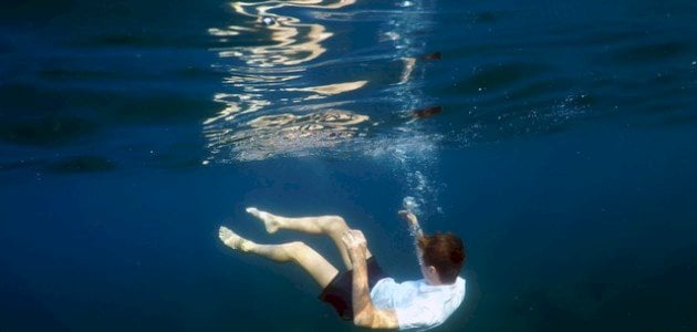 ما هو تفسير رؤية الغرق في البحر في المنام لابن سيرين