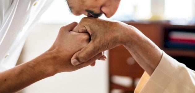 ما هو تفسير رؤية الميت في المنام لابن سيرين