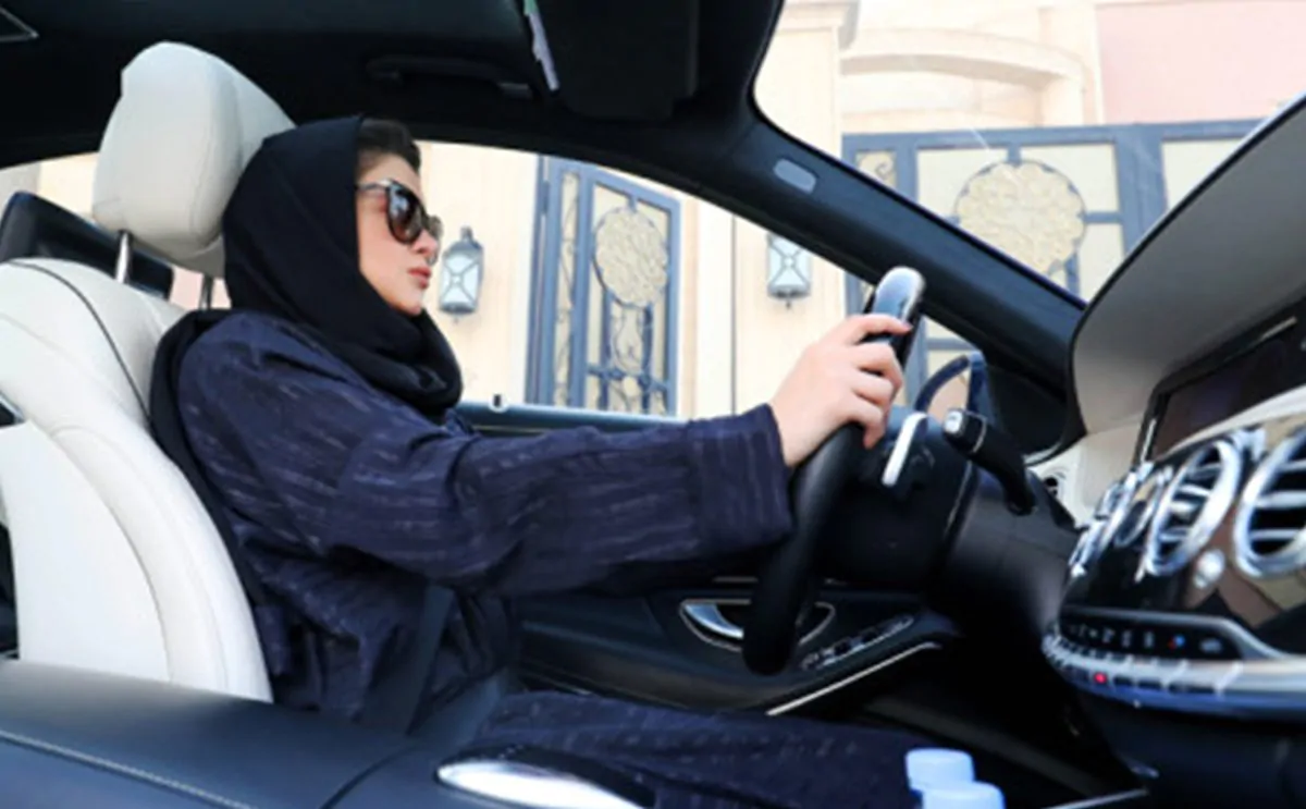 اعرف أكثر عن تفسير رؤية السيارة في المنام للمتزوجة لابن سيرين