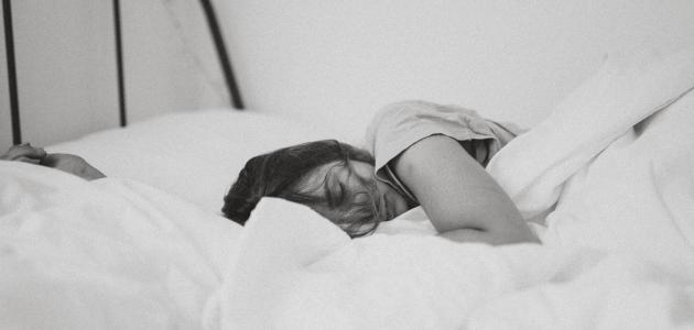 ما هو تفسير حلم رجوع الميت إلى بيته في المنام لابن سيرين